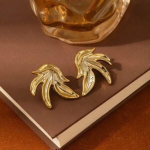 Cercei aurii eleganți în formă de frunză 69D11C1414