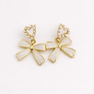 Cercei eleganți fundiță cu inimă și perle 68D13C1422