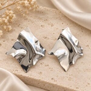 Cercei Statement cu Design Abstract Ondulat 72C11C1654